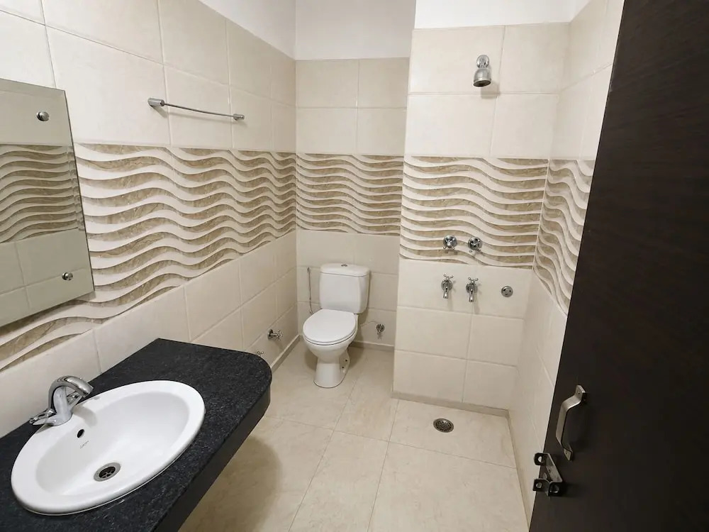OYO 5876 Hotel KS International