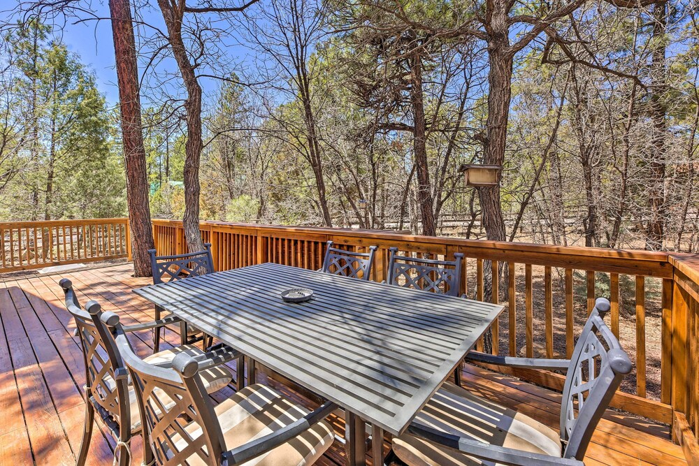 2-acre Cabin in Pinetop-lakeside w/ Fenced Yard