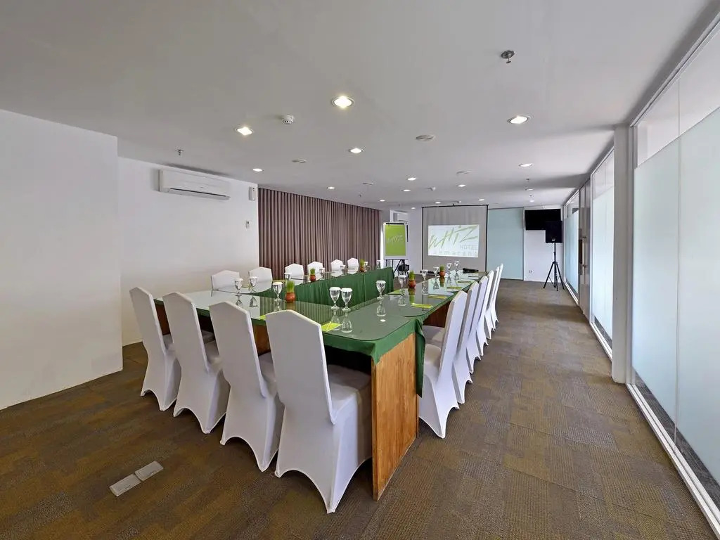 Whiz Hotel Pemuda Semarang
