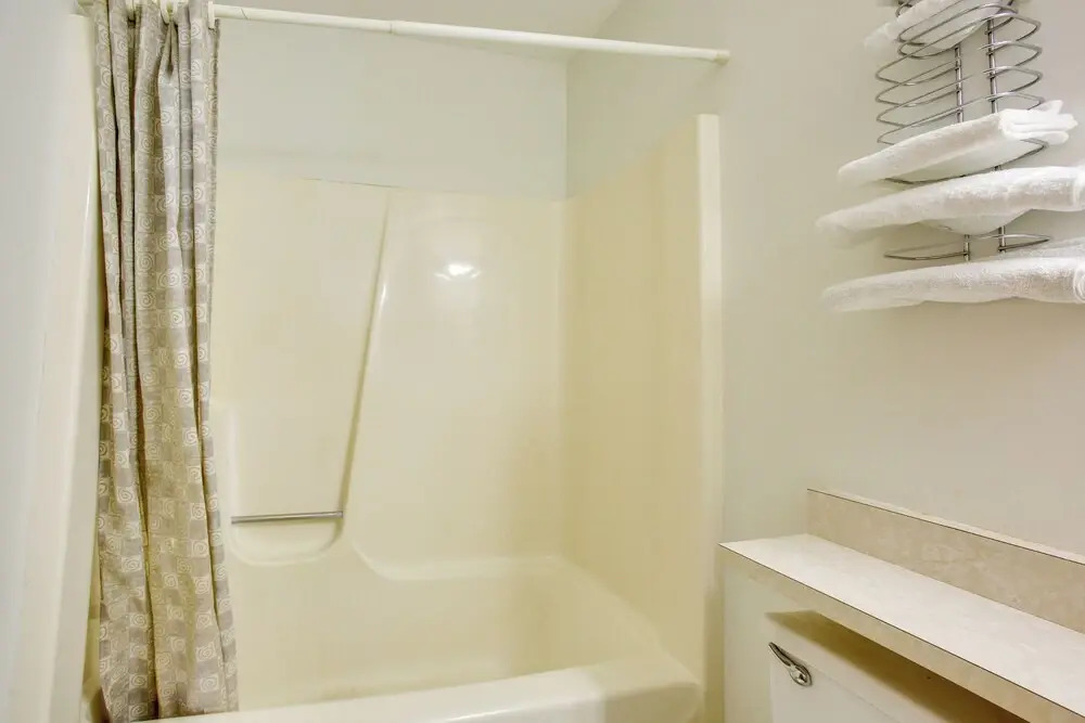 Comfy Lake City Studio < 1/2 Mi to Waterfront Park