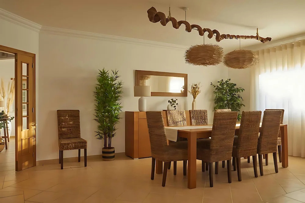 Villa Monte das Oliveiras with Private Pool