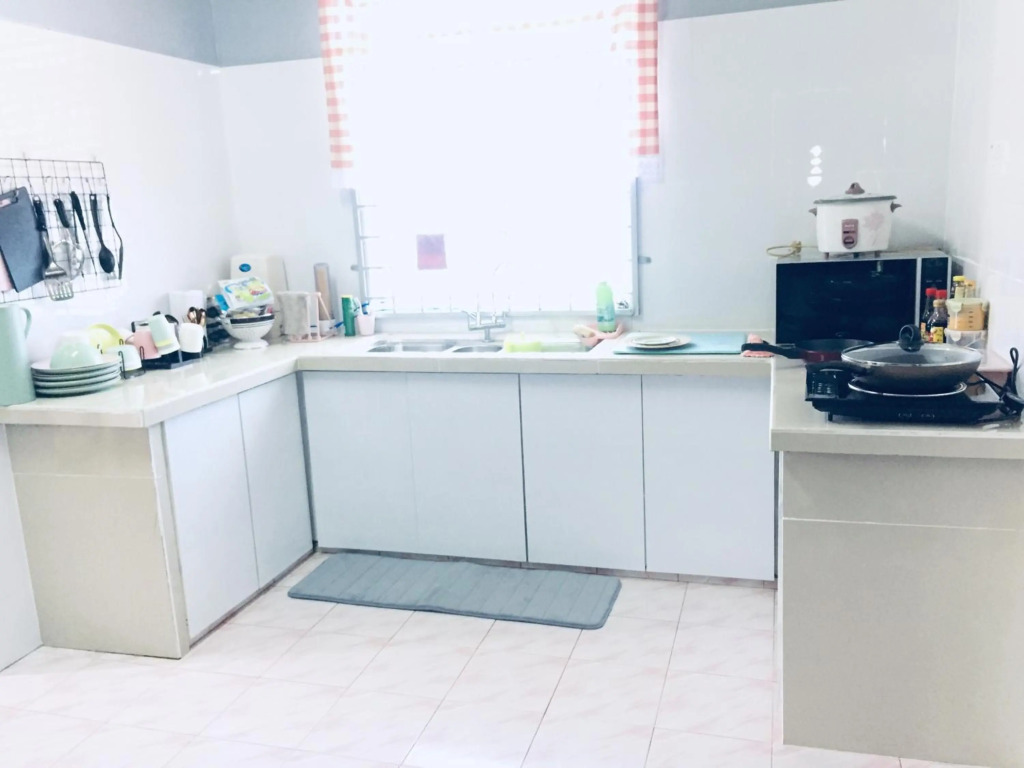 Deena Homestay