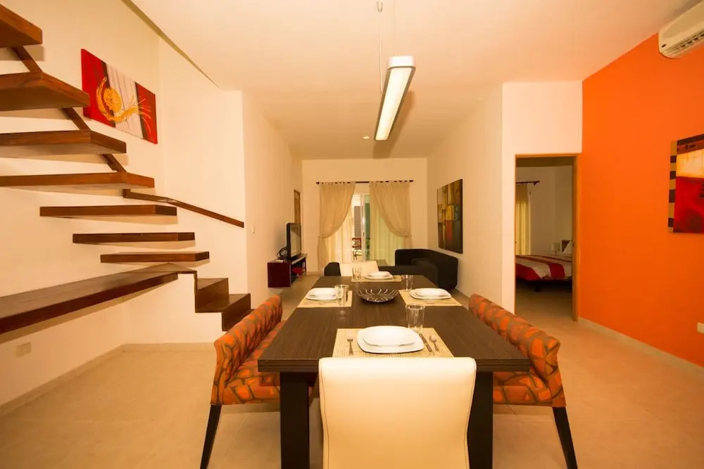 Las Olas family Townhome Apartments