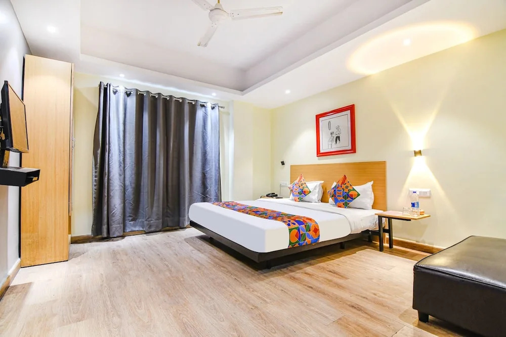 OYO Townhouse 152 Hotel Suncitel Airport