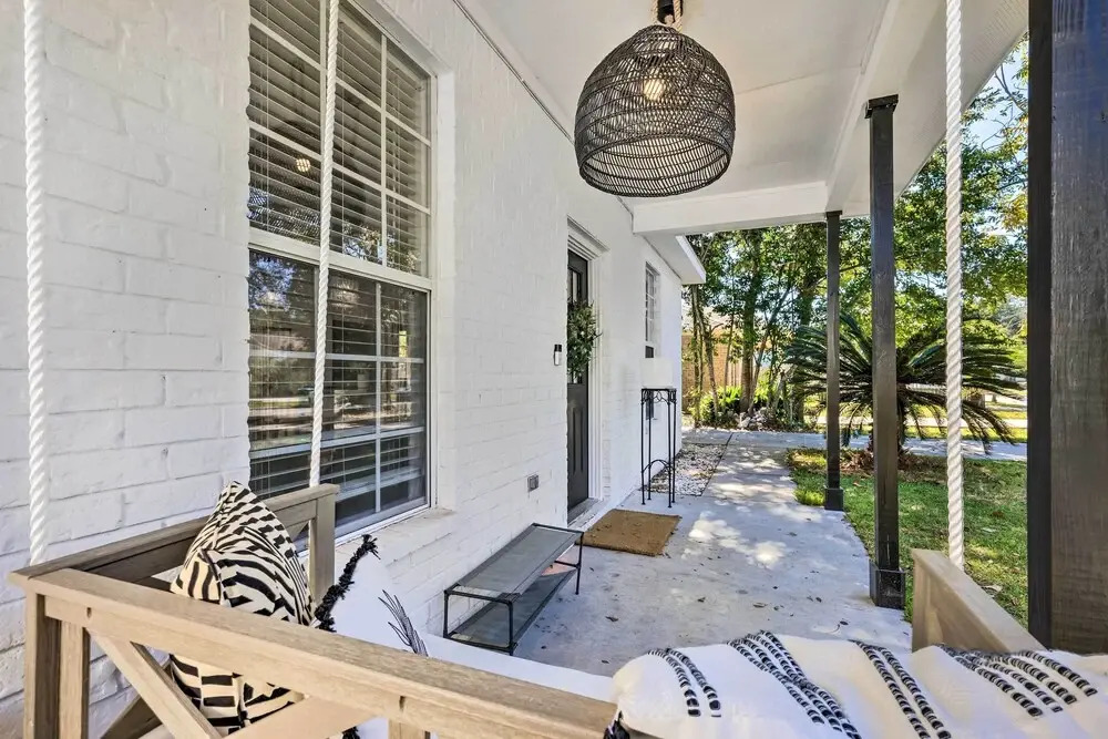 Modern & Chic Gulfport Escape: Walk to Beach!