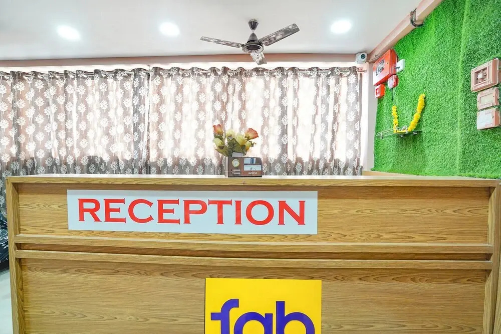 Fabhotel The Lead