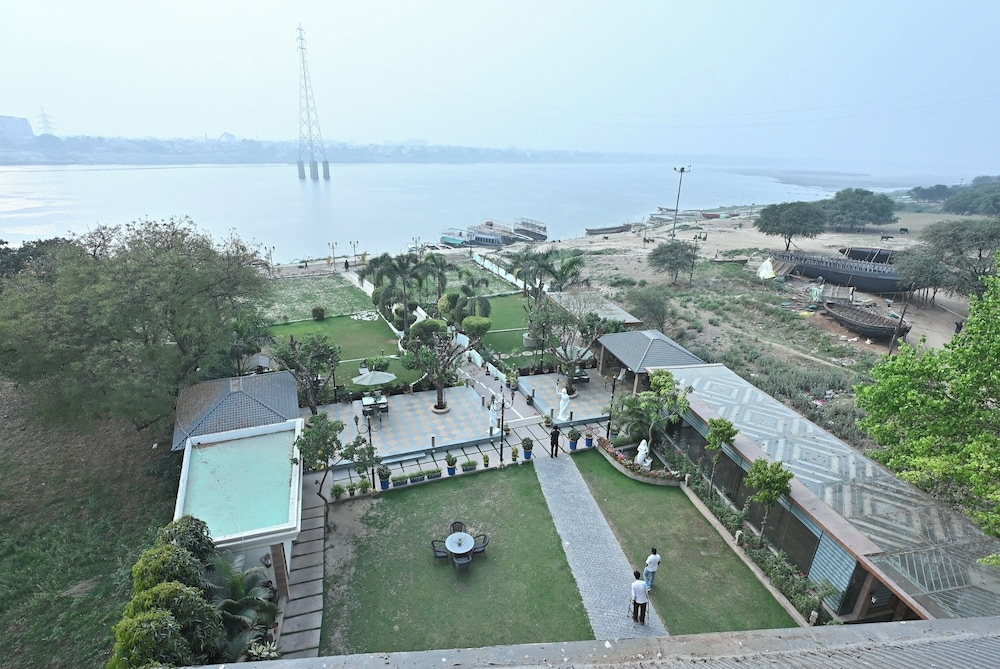 Dharm Resort