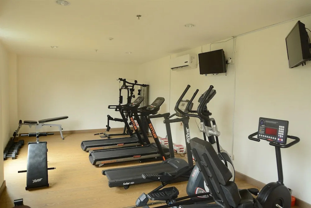Studio Apartment with City View at Tree Park