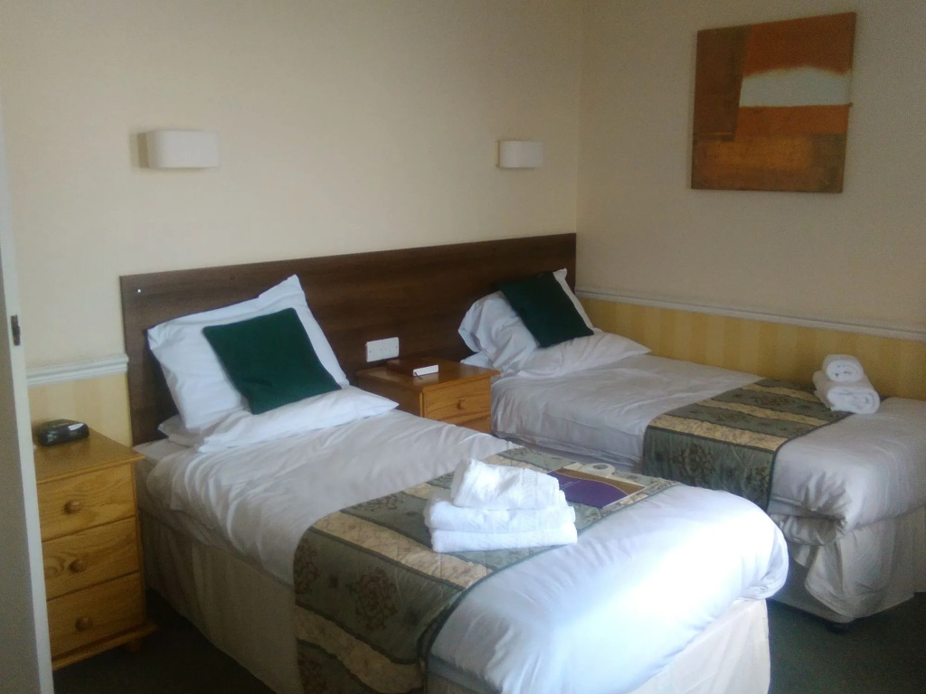 Monarch Hotel