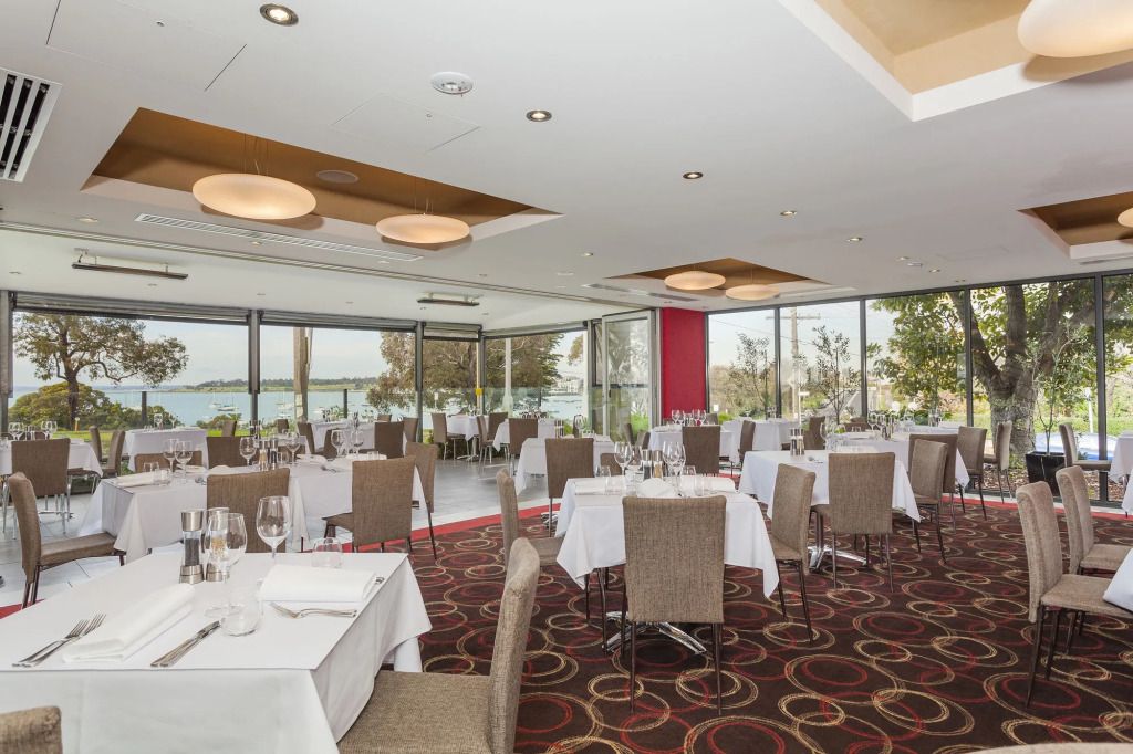 Bayside Geelong Hotel & Apartments, an Ascend Collection Hotel