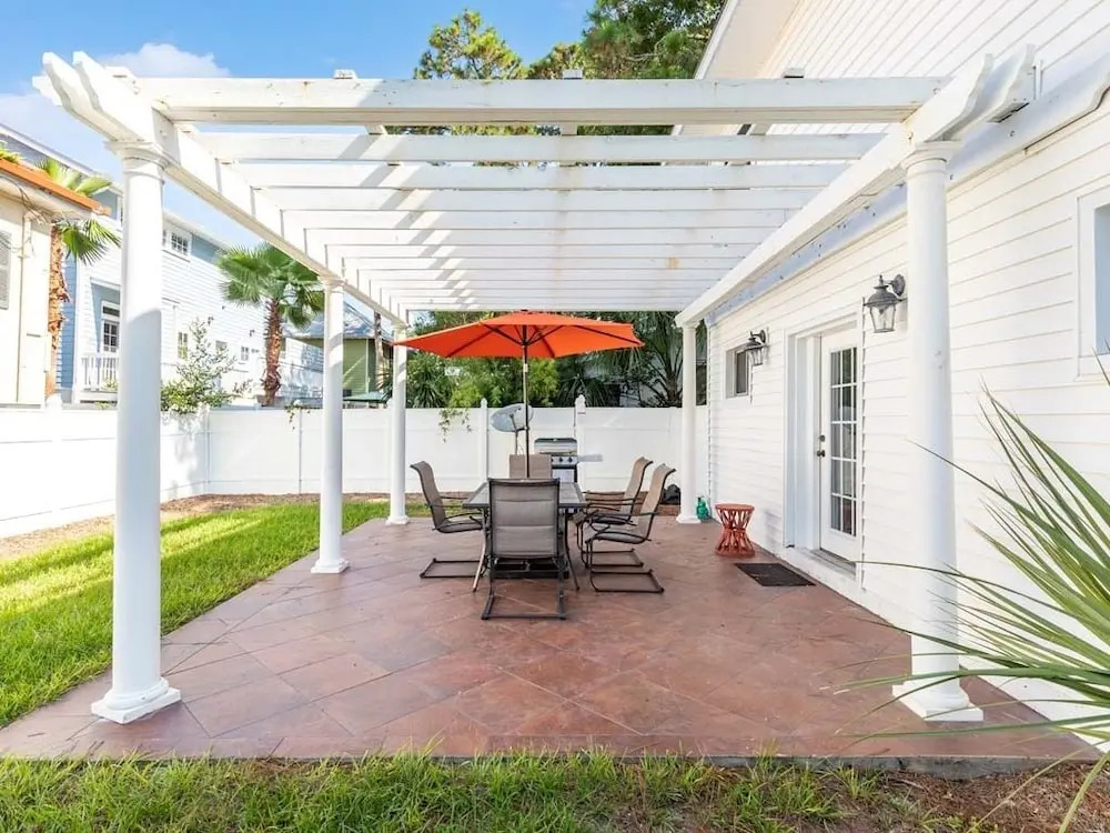 Bikini Bottom by Tybee Vacation Rentals