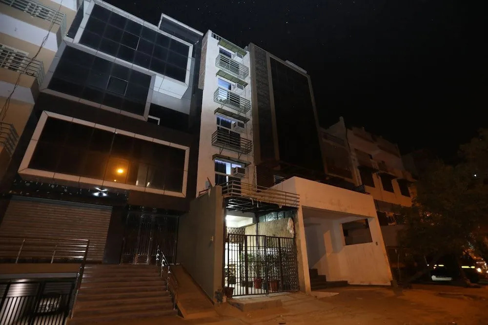 Oyo 38776 Dev Residency