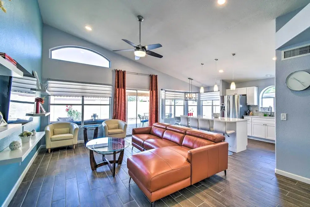 Private Patio, Gas Grill: Stylish Phoenix Home!