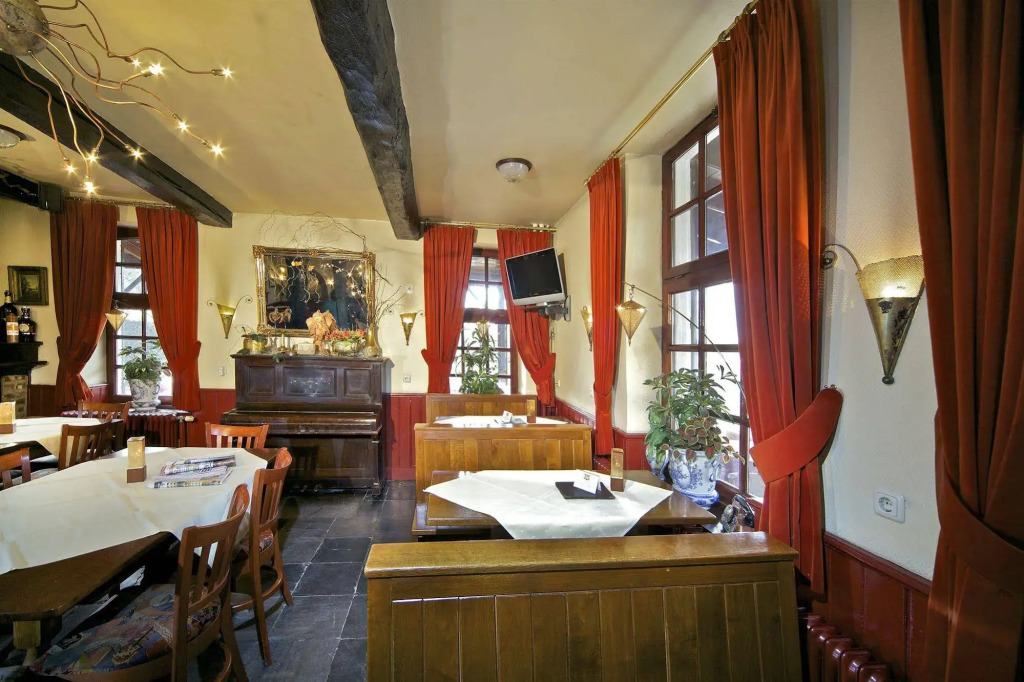 Hotel Restaurant in den Hoof