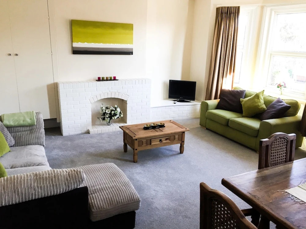 Large Maisonette - DHH