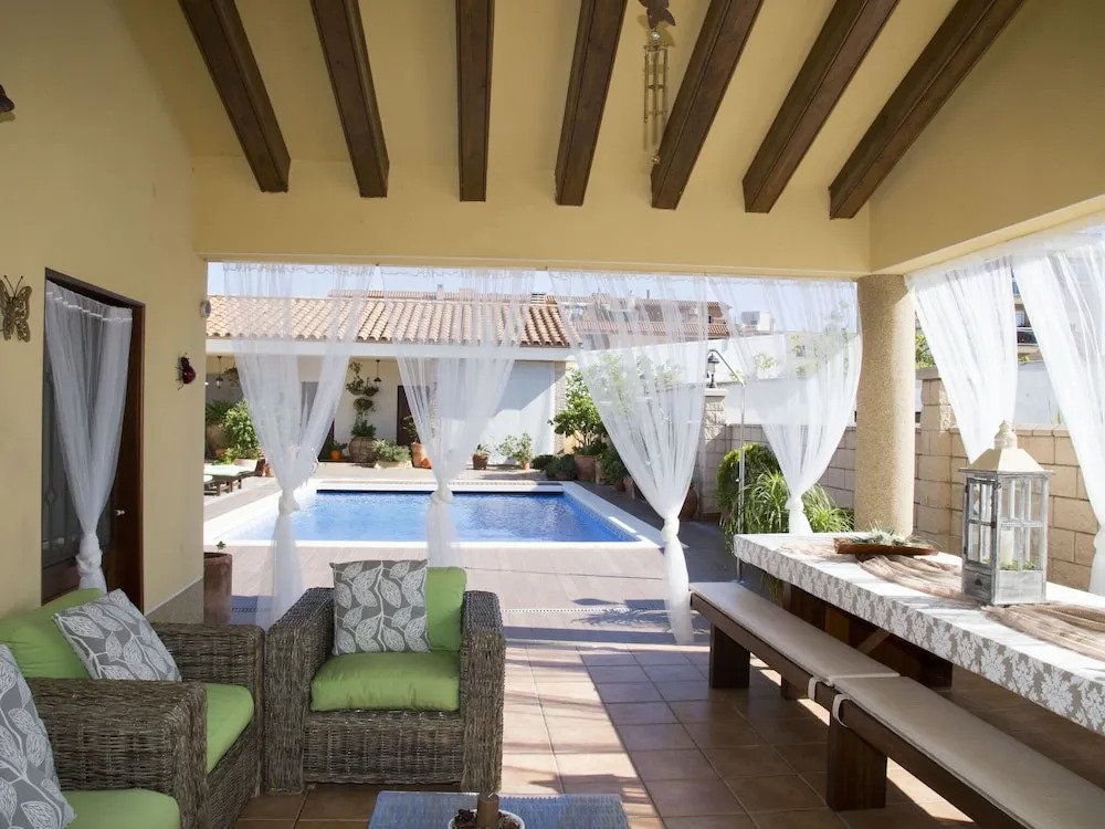 Boutique Cottage in Deltebre With Swimming Pool
