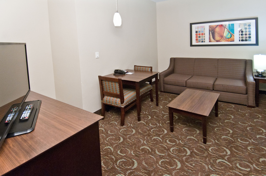 Holiday Inn Express & Suites San Antonio Frost Bank Center by IHG