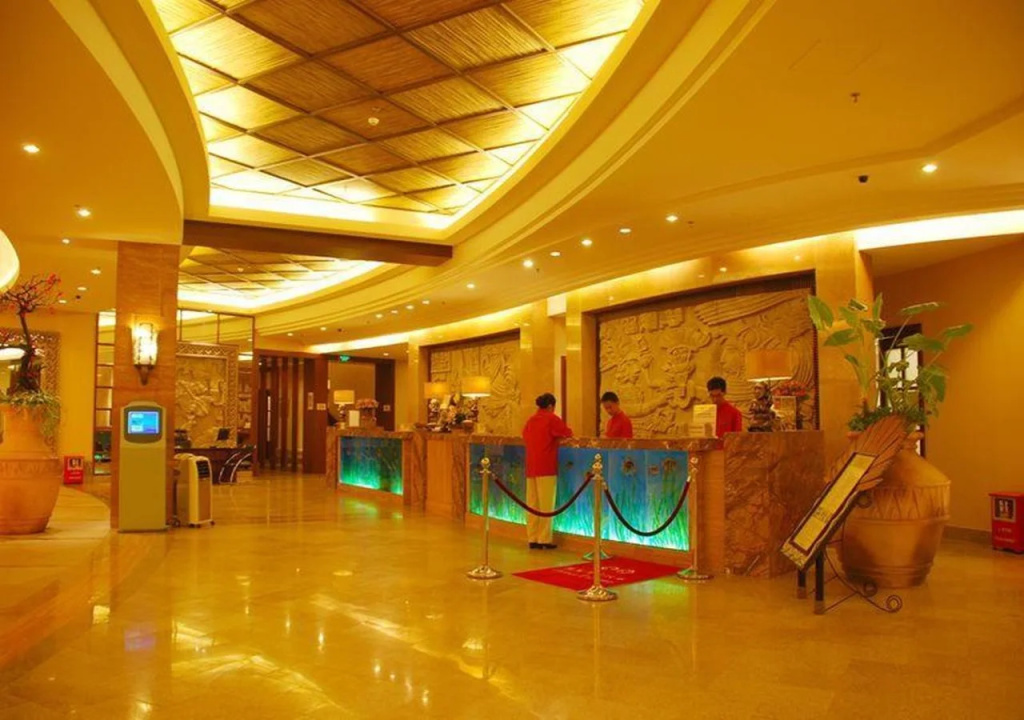Cactus Resort Sanya by Gloria