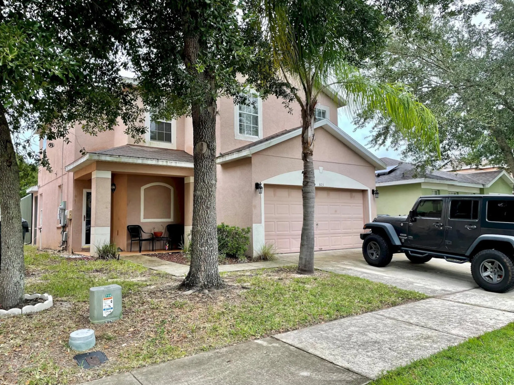 Grand Holiday 4BD Pool Home at Disney & Universal