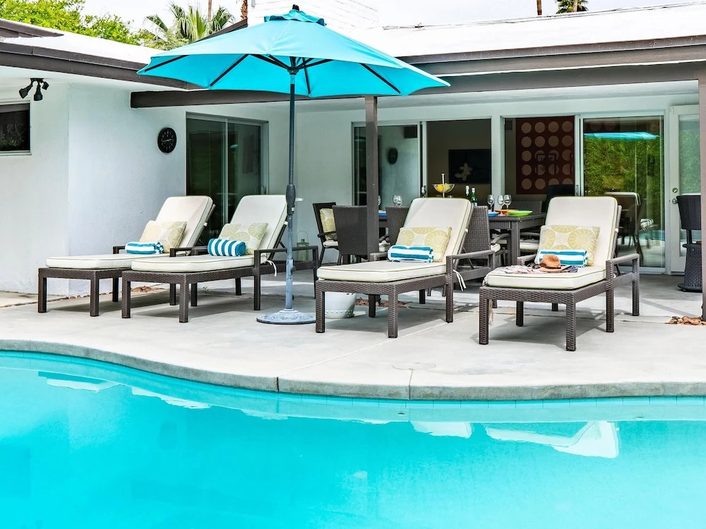 Modern Grand at Deepwell Estates