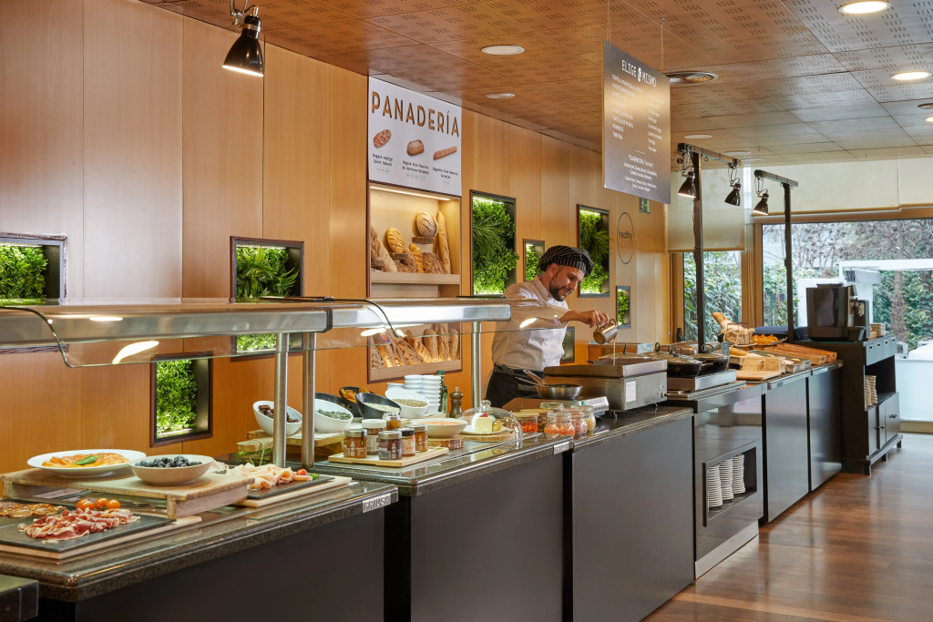 Crowne Plaza Madrid - Centre Retiro by IHG