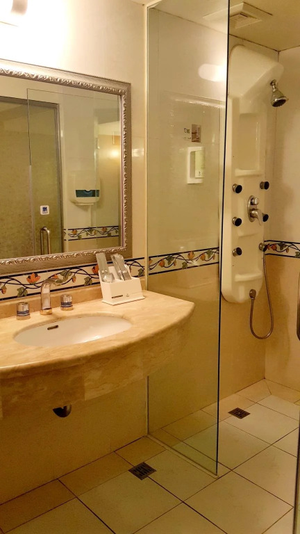 Wonderful Hall Hotel