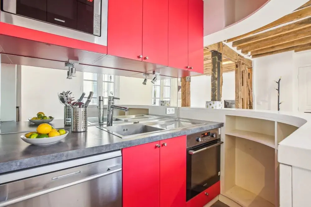 Spacious 1BR in the Heart of Paris