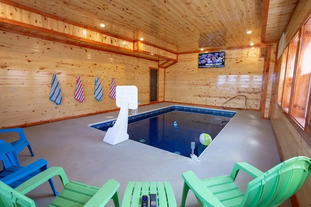 .lookout Lodge 6 Bedroom Cabin