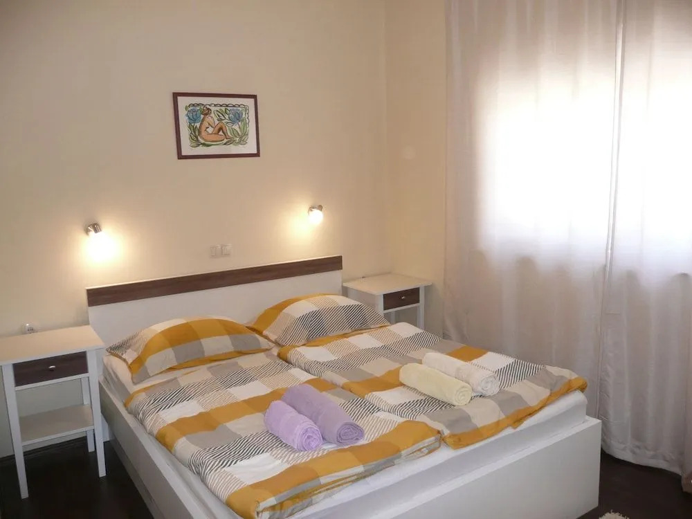 Guesthouse Mira