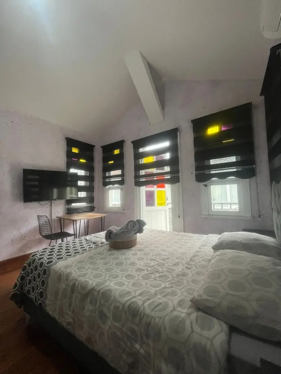 Taksim Cinar Suit