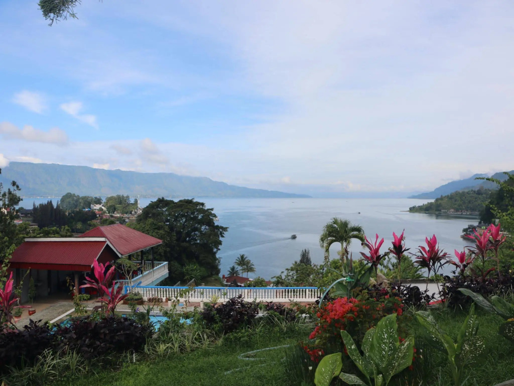 Parapat View Hotel
