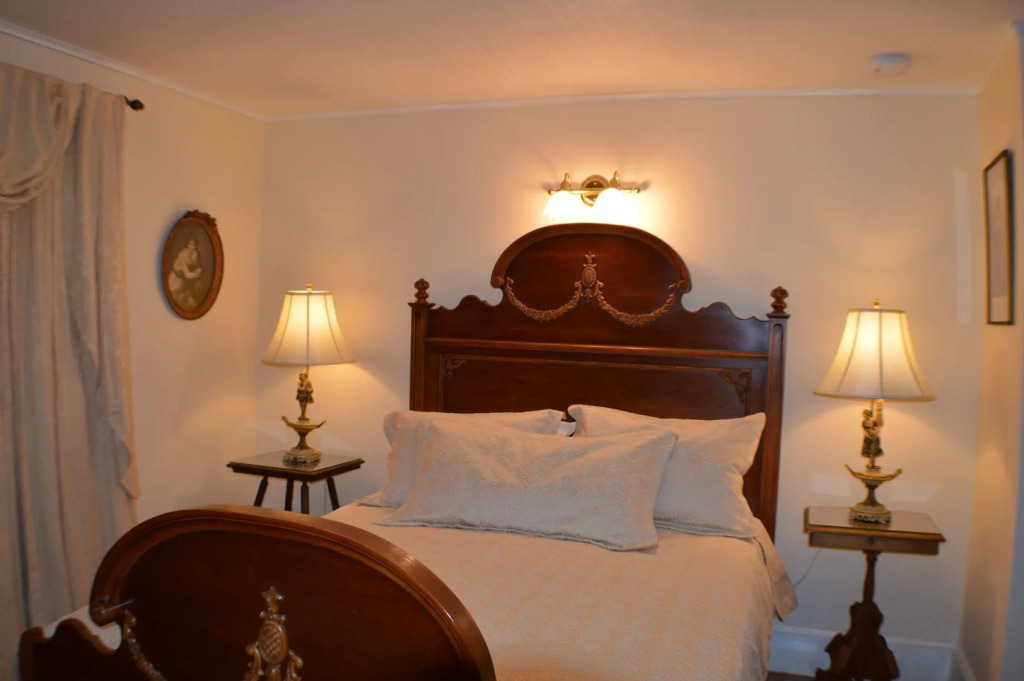 Seven Hills Inn