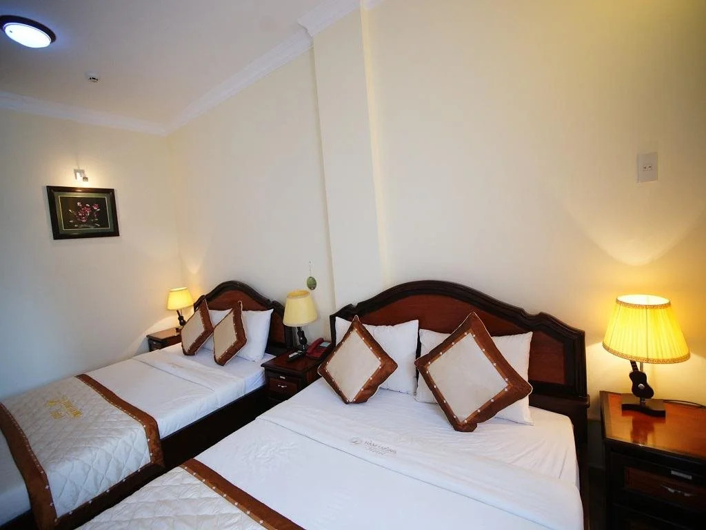 Ham Luong Hotel