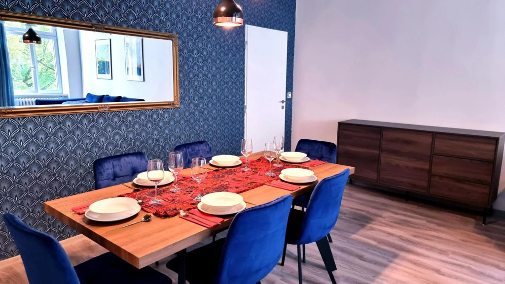 Luxury renovated apartment perfect for families