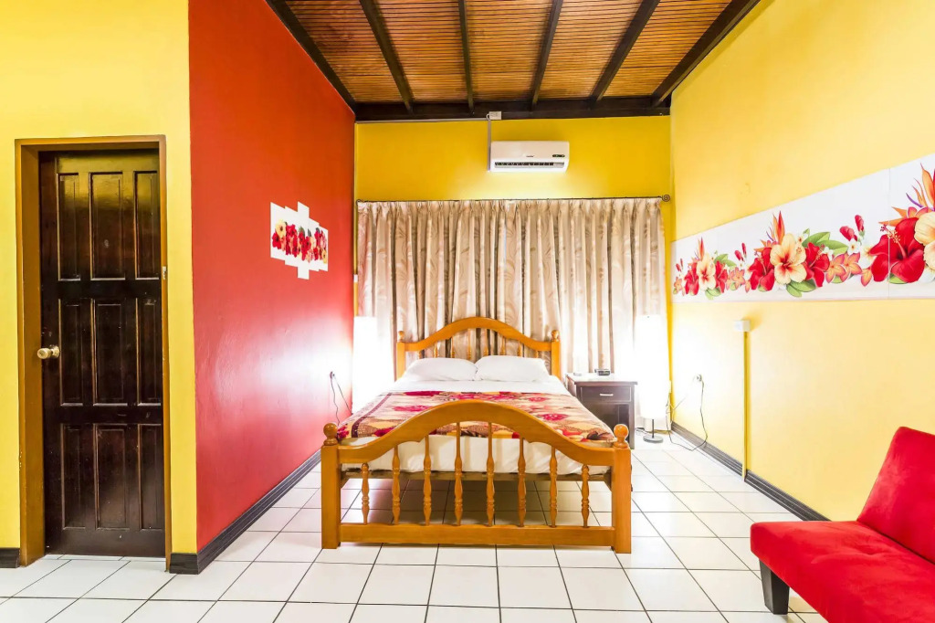 Par-May-Las Inn