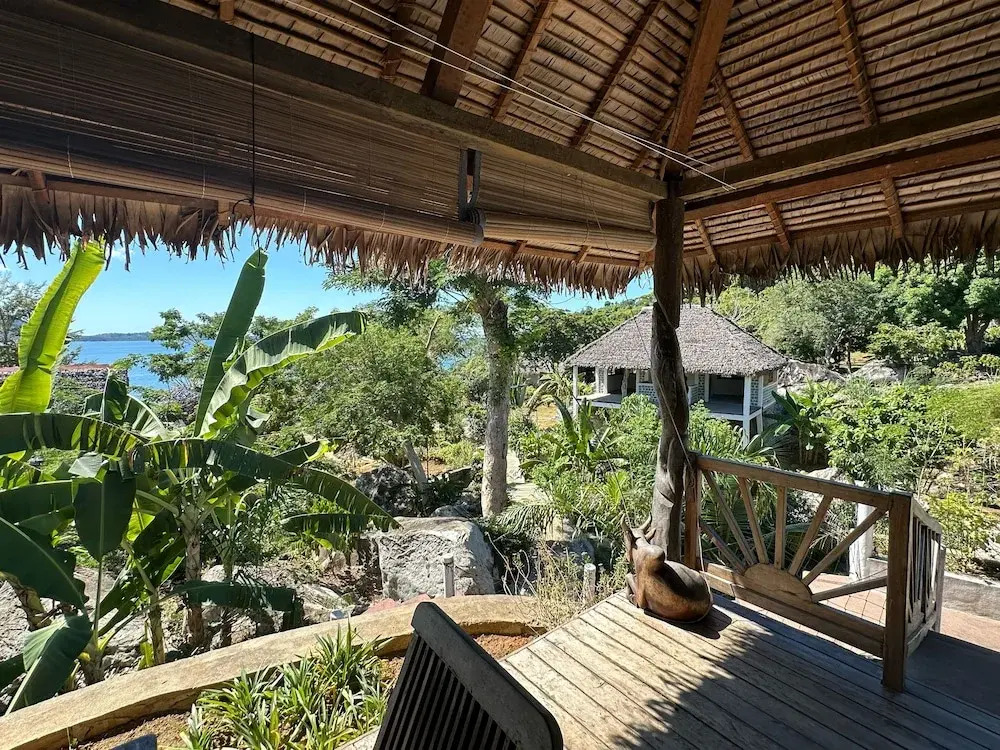 Coconut Lodge