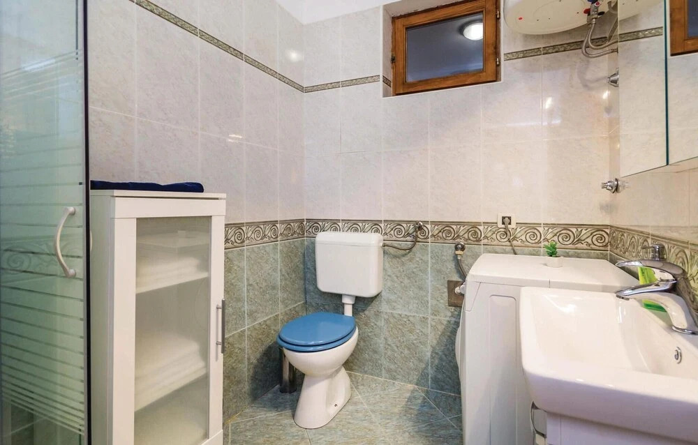 Pet Friendly Home In Veprinac