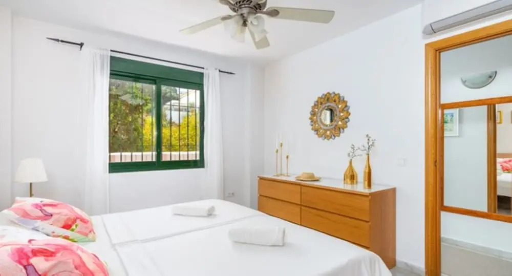 Apartment - 1 Bedroom with Pool and WiFi - 107888