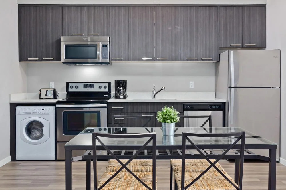 1410 Inglewood Condominium