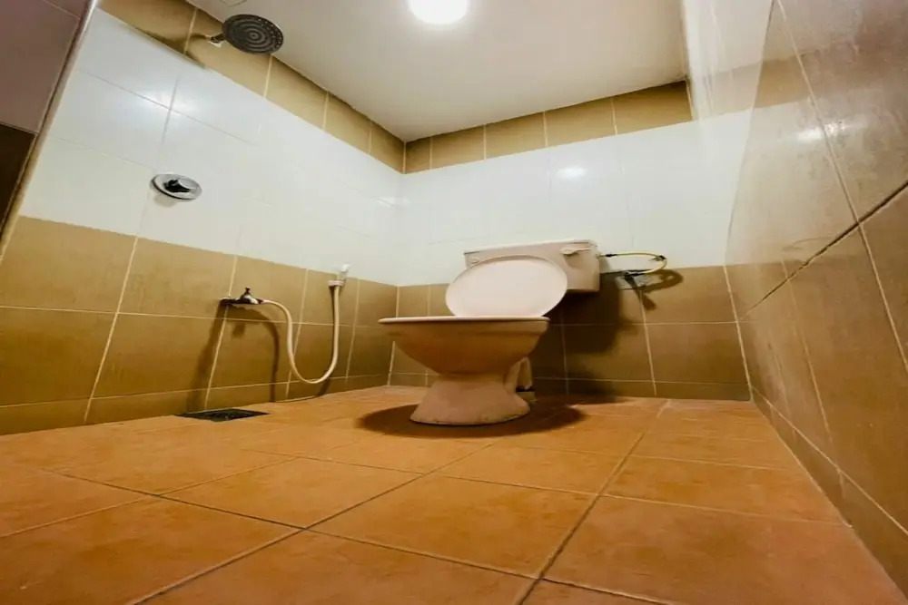 OYO 90338 Prima Saujana Budget Hotel