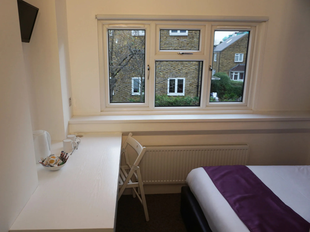 Apartment near London Bridge