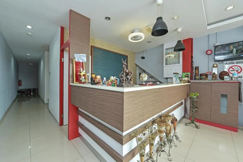 Hotel O M Three Hotel