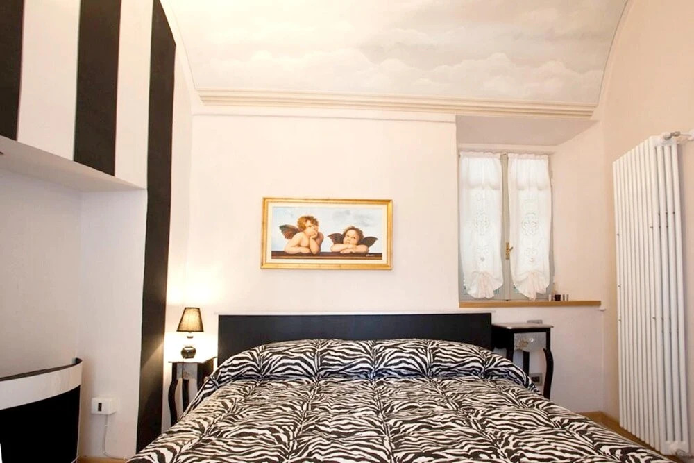 Studio in Piazza, With Shared Pool, Enclosed Garden and Wifi Near the Slopes