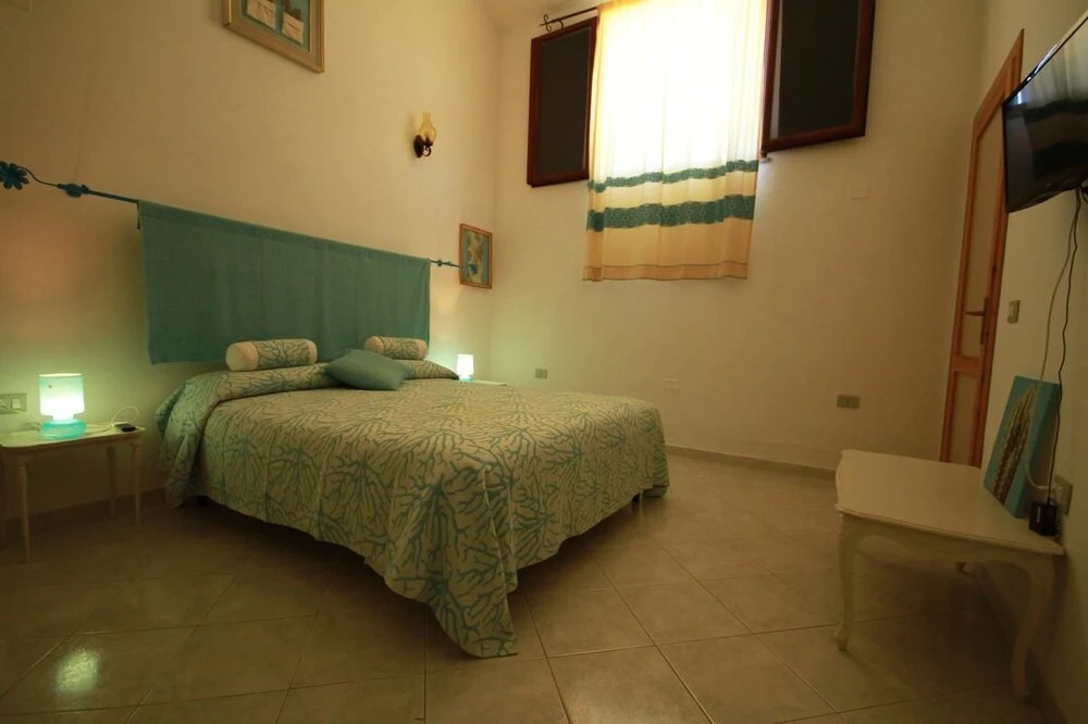 B&B Tanit
