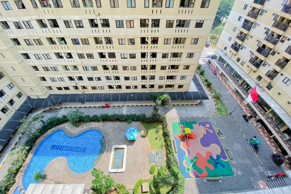 Homey And Modern 1Br At Kebagusan City Apartment