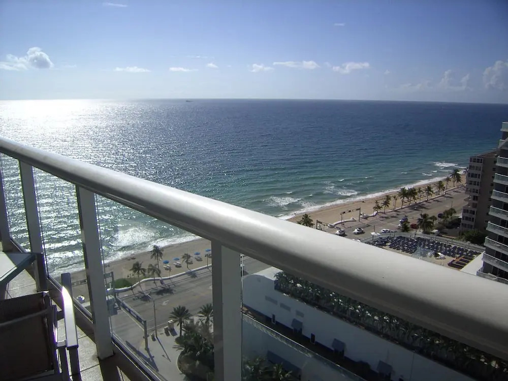 Ocean View Condos - 4 Star Beach Resort
