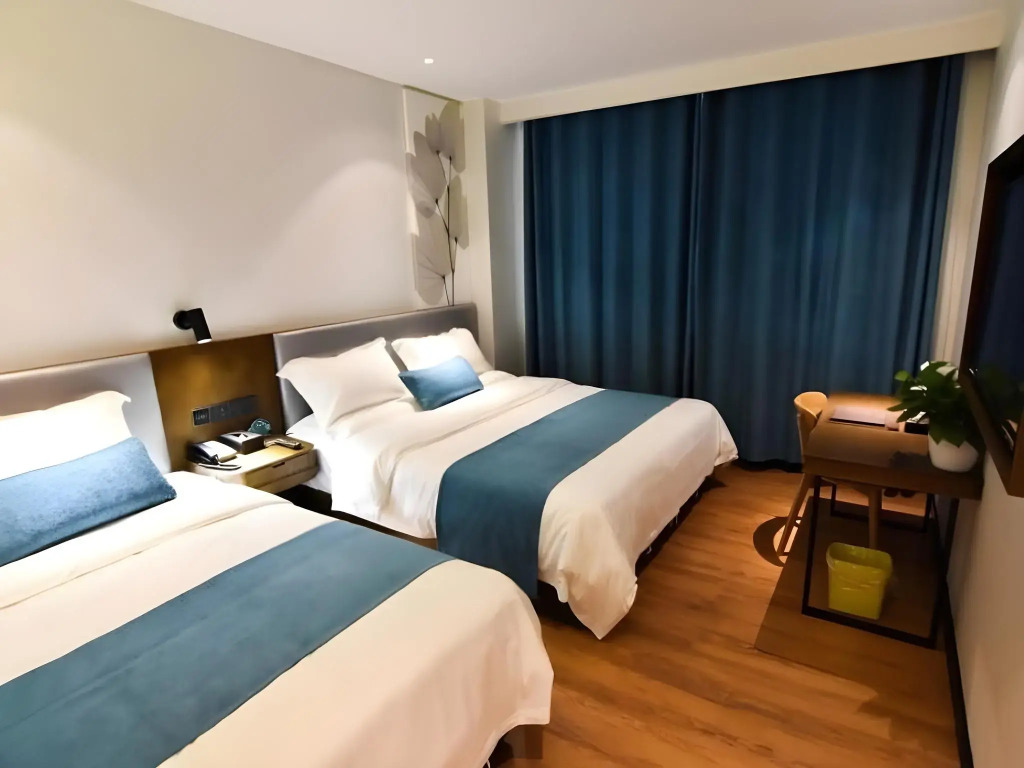 GreenTree Rizhao Lanshan Coach Station Hotel