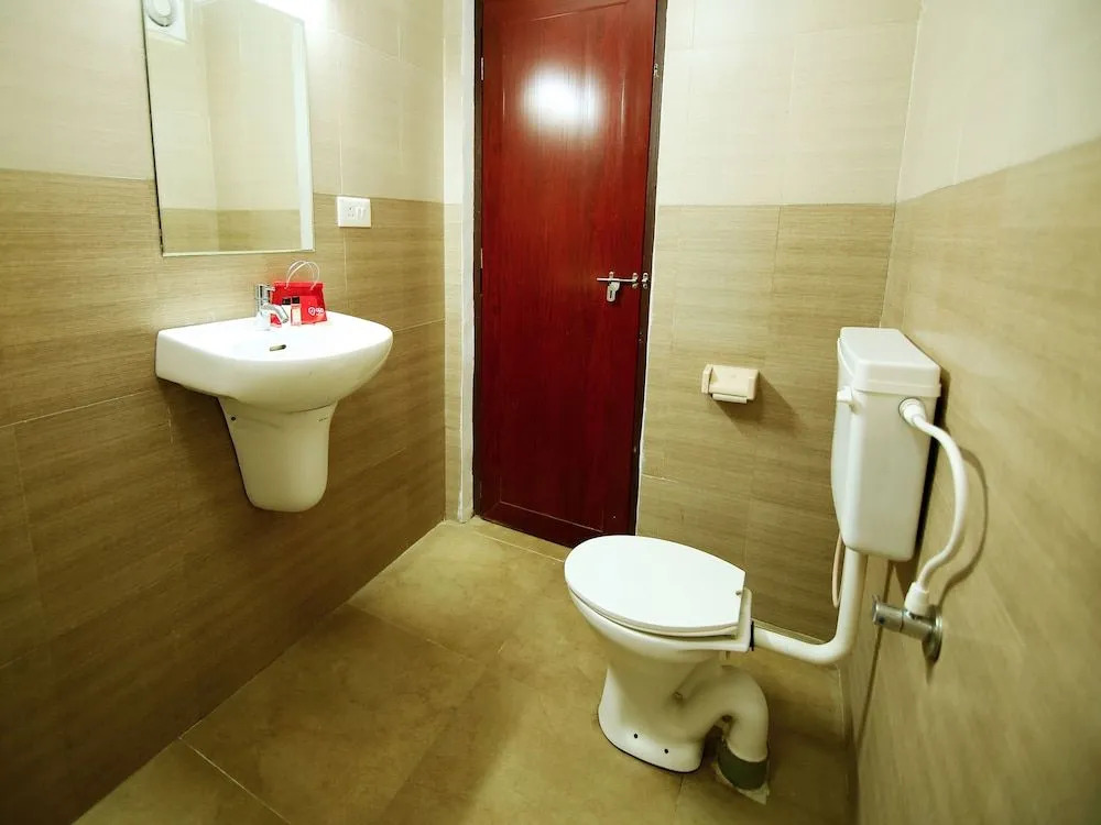 OYO 2887 Hotel SN International