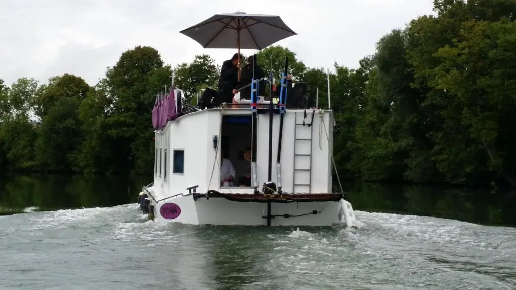 Bateau houseboat camille