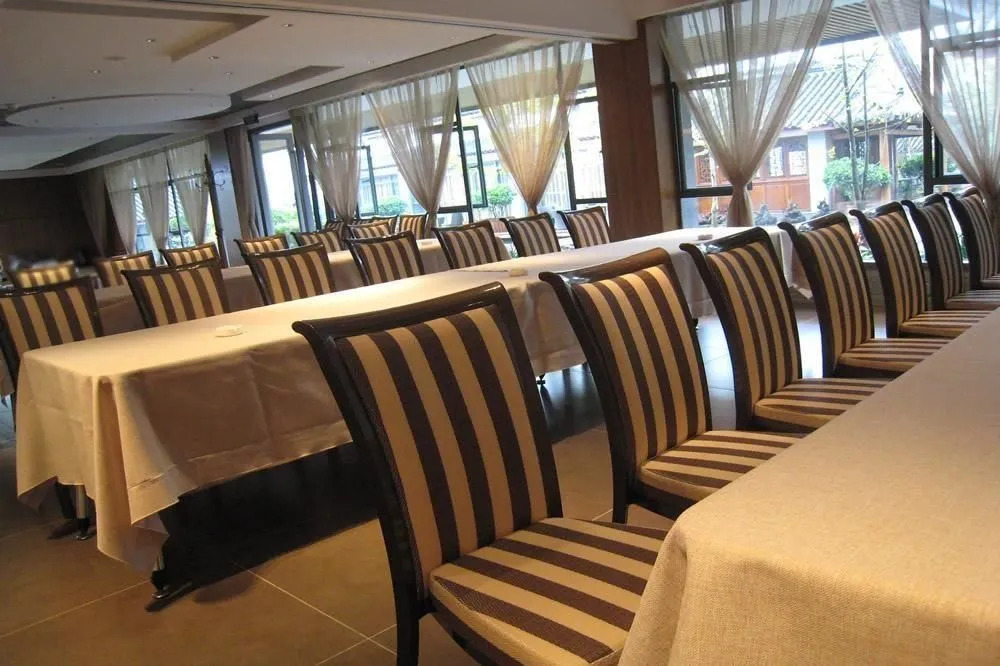 Jinyaxuan Boutique Courtyard Hotel